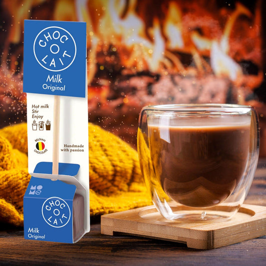 Hot Chocolate Spoon Puur MoMe – Belgische melkchocolade stick met voor warme chocolademelk met kop warme choclademelk.