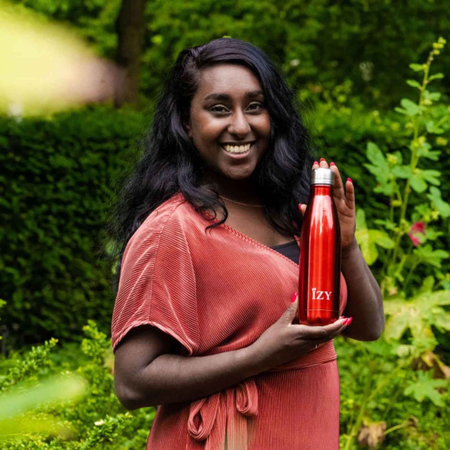 Izy Bottles Chroom Rood thermosfles, de ideale thermosfles voor onderweg