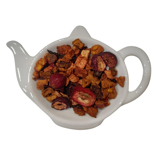 Cranberry Vanille vruchteninfusie met felrode cranberyschijfjes in een kopje